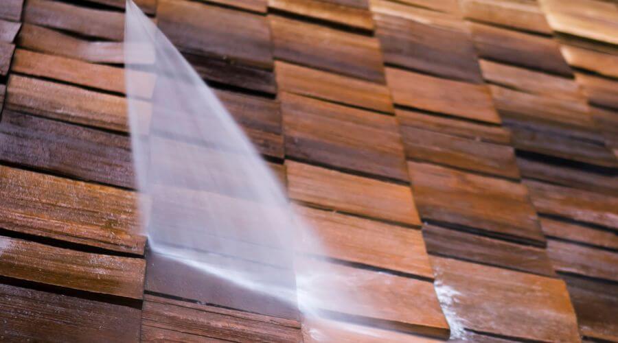 Professional gutter cleaning in Tishomingo, MS